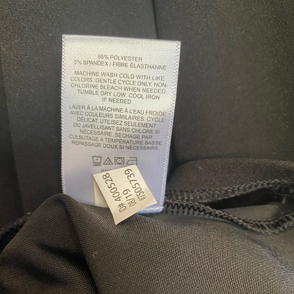 Express round neck long puff sleeved top in black! - Picture 6 of 6